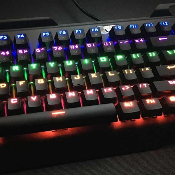 Water-resistant 104 Key Mechanical Gaming Keyboard with Blue Switch LED Lights Model I-900-Easterntimes Tech-Deal Society